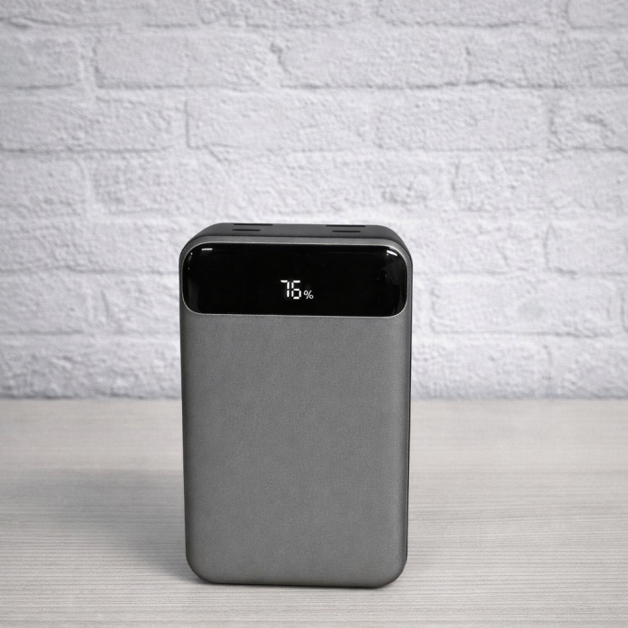 Зовнішній акумулятор King Power KPG-316 30000 mAh 22.5W з чорним дисплеєм