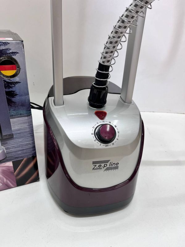 Відпарювач вертикальний для одягу зі стійкою Zepline 3500Вт ZP-131