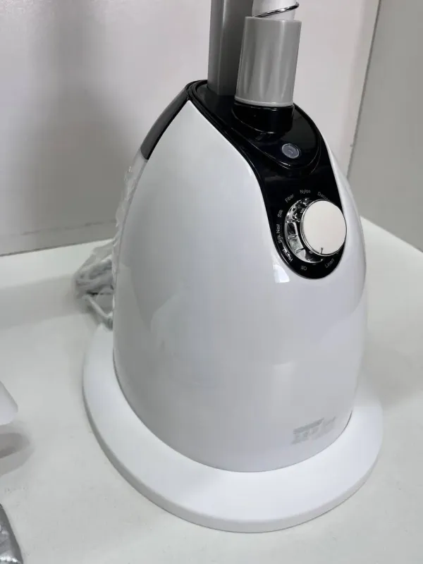 Відпарювач вертикальний для одягу зі стійкою Zepline ZP-130 3000W