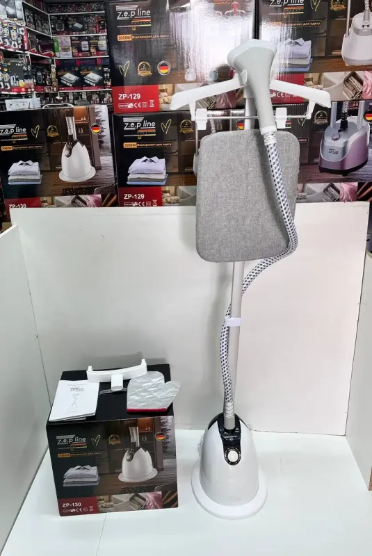 Відпарювач вертикальний для одягу зі стійкою Zepline ZP-130 3000W